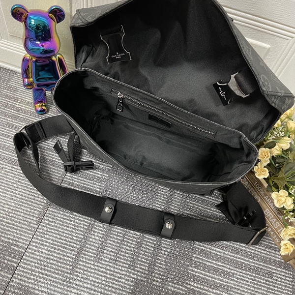 ルイヴィトンバッグ着用イメージ